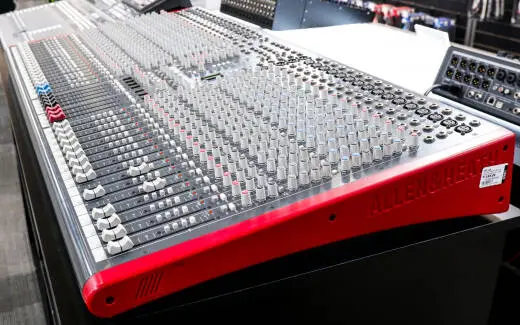 ALLEN & HEATH ZED-436 4-BUS CONSOLE W/ USB 2